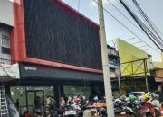 World App Viral, Ratusan Warga Serbu Bekasi dan Depok. Demi Uang Ratusan Ribu Hanya dengan Scan Retina