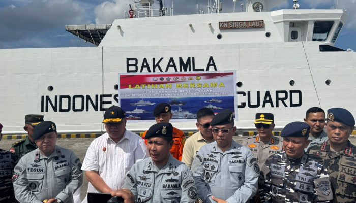 Bakamla RI Gelar Latihan Bersama Manuver Lapangan di Bitung