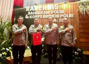 Bhabinkamtibmas Polres Pringsewu Terima Penghargaan di Rakernis Baharkam Polri 2025