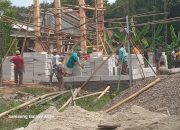 Lebak-Masjid Al-Hidayah Dibangun Secara Swadaya, Warga Kampung Cigintung Tunjukkan Semangat Persatuan
