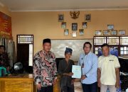 Sebanyak 870 Sertifikat PTSL Resmi Diserahkan kepada Warga Desa Cisimeut