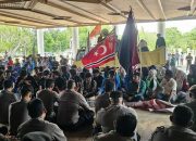 Aceh Pengibaran bendera Bulan Bintang di Aceh, Massa dari Gerakan Aceh Melawan (GAM)