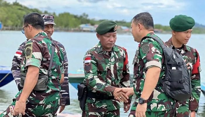 Wakil Asintel Kasgogabwilhan II Tinjau Daerah Rawan Perbatasan Indonesia-Malaysia