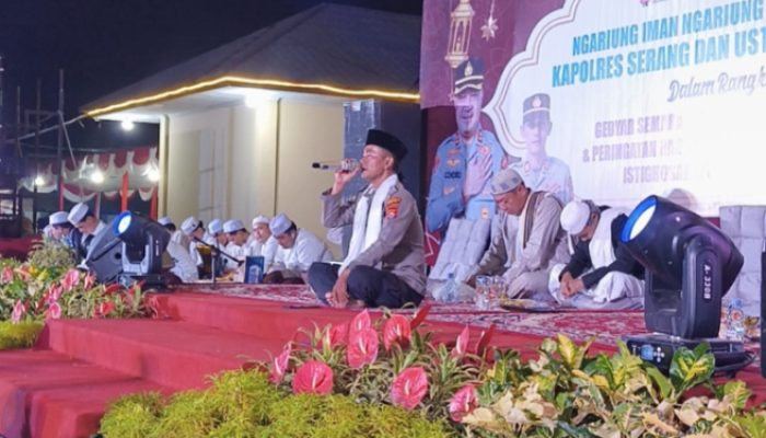 Bripka Asep Junaedi, Bhabinkamtibmas Polsek Cikande, Lantunkan Ayat Suci Al-Qur’an di Hadapan Ribuan Jamaah