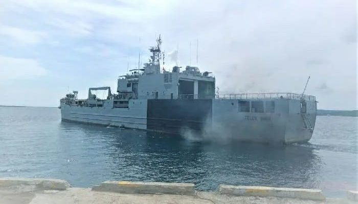 TNI Kerahkan Dua KRI, Pesawat CN-235 hingga Kopaska Respons Tenggelamnya KMP Tunu Pratama Jaya