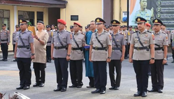 Kapolres Pematangsiantar Pimpin Sertijab Kabag Log, 2 Kasat dan Kapolsek