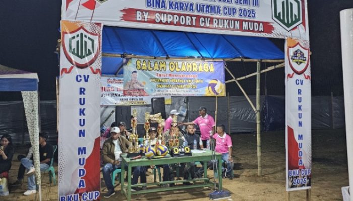 Open Turnamen Bola Volly Bku Club Bina Karya Utama Putra Rumbia Disponsori oleh CV Rukun Muda