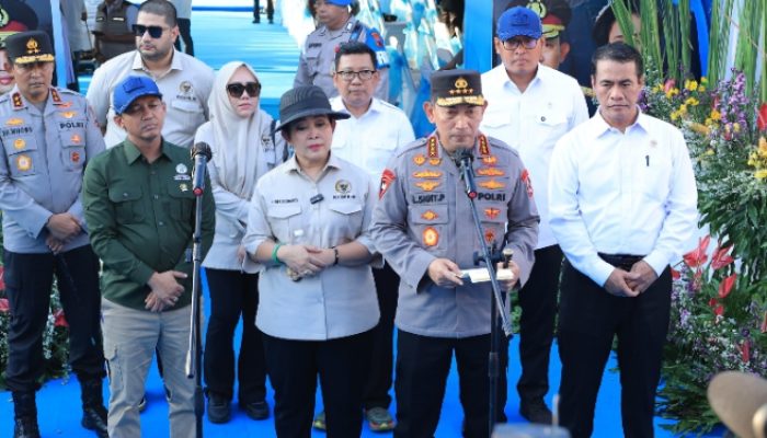 Kapolri Tegaskan Komitmen Polri Dukung Ketahanan Pangan Lewat Penanaman Jagung Serentak di Grobogan