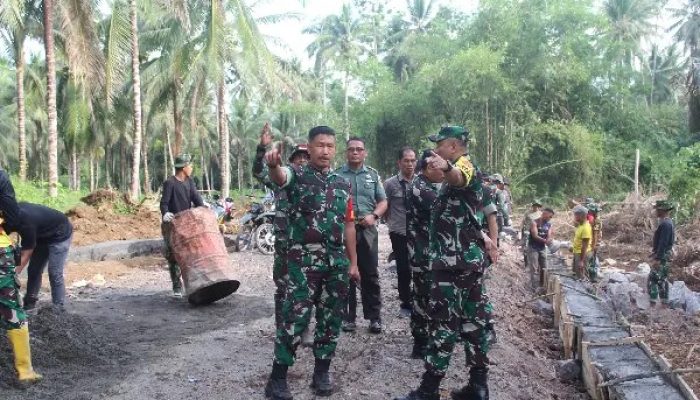 TNI AD Evaluasi TMMD 125 di Manado, Brigjen Agus Apresiasi Pembangunan Jalan