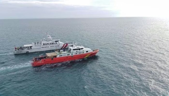 Bakamla dan Tim SAR Gabungan Masih Cari 6 ABK KM Osela Yang Tenggelam di Perairan Pulau Gelasa