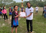 Dalam rangka Hut RI yg ke 80 grand final turnamen sepak bola wanita akhirnya KP.Lebak Peundeuy Tundukkan KP. Cibunut 1-0, Juara Jaro Cup Cisimeut Raya 2025 Disaksikan Ratusan Penonton
