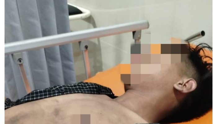 Ricuh Aksi di Depan Polda Kalteng, Satu Demonstran Dilarikan ke RS