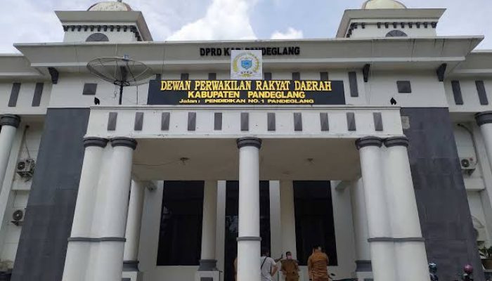 Ekonomi Sedang Sulit, DPRD Pandeglang Diminta Pangkas Anggaran Tunjangan Rumah dan Lainnya