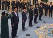 Prabowo lantik Ferry Juliantono sebagai Menkop, gantikan Budi Arie