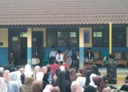 SDN 2 Cisimeut Gelar Peringatan Maulid Nabi Muhammad SAW di Halaman Sekolah