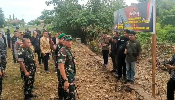 Pangdam XXI/Radin Inten Meninjau Lahan Pembangunan Batalyon