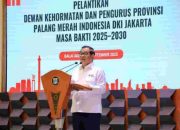 Hadiri Pelantikan PMI DKI, Gubernur Pramono Dukung Pelayanan Kemanusiaan Inklusif dan Berkelanjutan