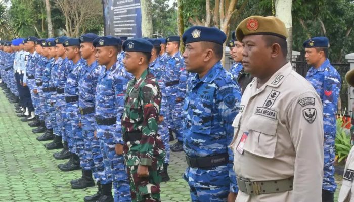 Lanud RHF Gelar Upacara 17-an, Panglima TNI Tekankan Profesionalisme, Disiplin, dan Kemanunggalan dengan Rakyat