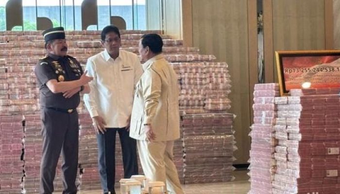 Kejagung RI Serahkan Uang Rp. 13 T Lebih Ke Negara