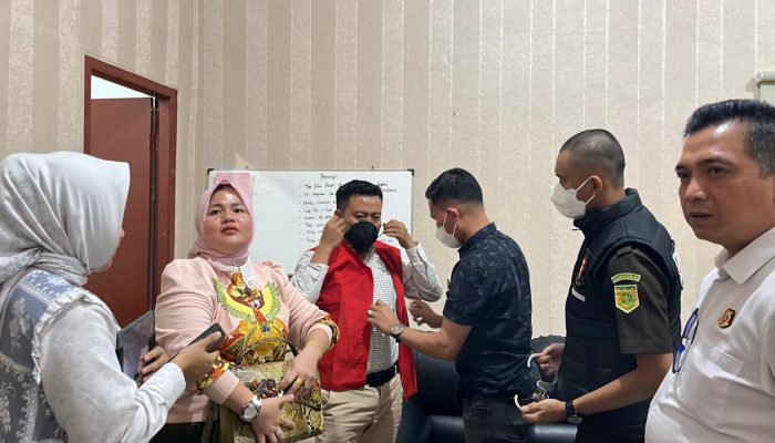 Oknum Anggota DPRD Kota Bengkulu Ditahan Kejari, Diduga Terlibat Korupsi dan Pemerasan Kios Pasar Panorama