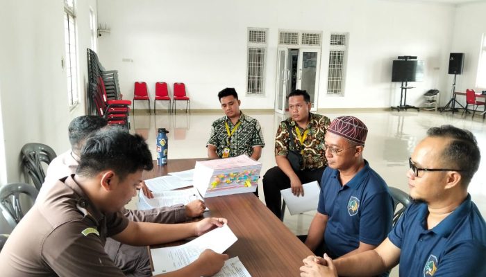 Kejari Pringsewu Laksanakan Tahap II Perkara Dugaan Tindak Pidana Korupsi Bimtek