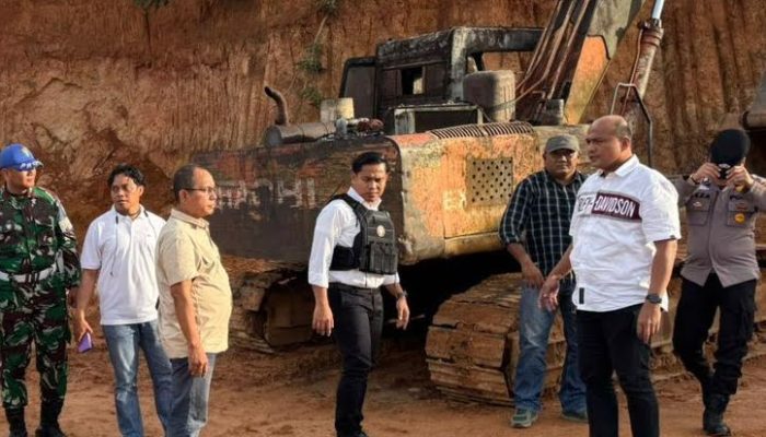 Polisi Gerebek Tambang Ilegal di Kampar, Temukan Excavator Tanpa Pemilik