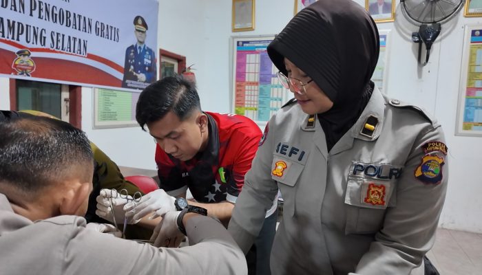 Polres Lampung Selatan Gelar Bakti Sosial, Sunatan Massal, dan Pemeriksaan Kesehatan Lansia di Desa Ruguk