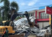 Puluhan Bangli dan PKL di Panmas–Limo Ditertibkan Satpol PP 