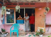 Warga Jember Hidup Miskin Ekstrem dan Tak Pernah Dapat Bantuan