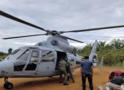 TNI AL Kirim Bantuan Logistik ke Daerah Terpencil Sumatera Via Jalur Udara