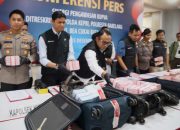 Empat Kurir Uang Rp. 7,7 M Menuju Singapura Dibayar Rp. 2 Juta, 