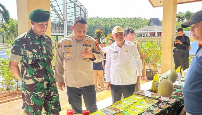 Wakili Kapolres Purwakarta, AKP Randy Freshtiadie Ikuti Coffee Morning dan Panen Raya Melon
