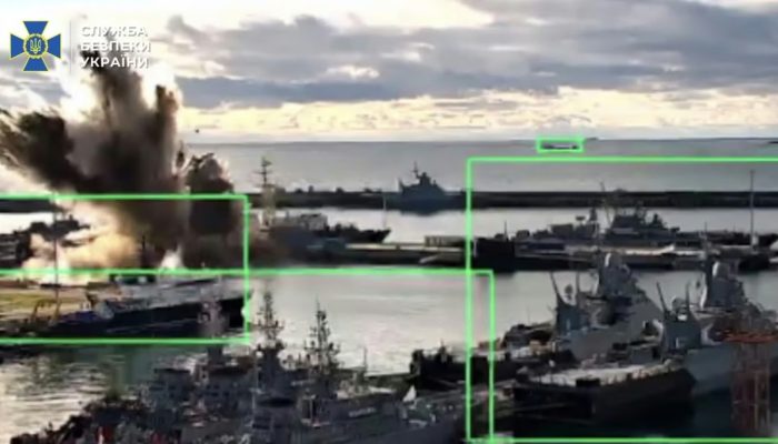 Kapal Selam Russia Dihantam Drone Bawah Laut Ukraina di Pelabuhan Novorossiysk