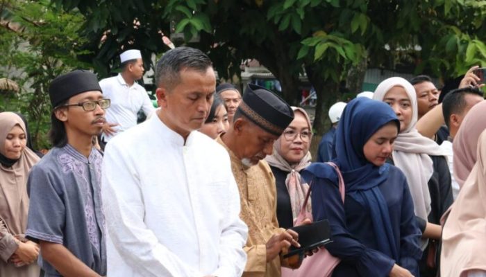 Danpasmar 1 Takziah dan Berikan Penghormatan Terakhir Kepada Prajuritnya