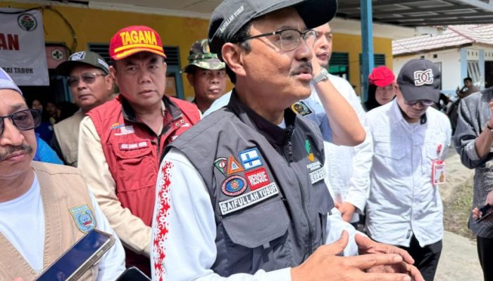 Mensos Tinjau Pengungsian dan Dapur Umum di Kabupaten Banjar