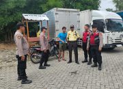 Patroli Jalan Kaki, Polsek Pademangan Perkuat Keamanan di Ruko Permata Ancol