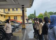 Polwan Polres Lebak Laksanakan Patroli dan Pengamanan Sholat Jumat di Masjid Agung Al A’raaf Rangkasbitung
