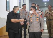Wujud Kepedulian, Kapolres Lebak Besuk Anggota yang Sakit