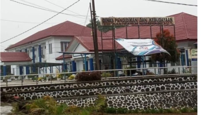 Kadis Dikbud Kabupaten Kepahiang diduga alergi dengan wartawan