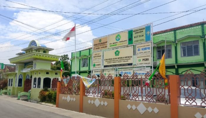 Modus Sumbangan, MTs Negeri 1 Pemalang Diviralkan Tarik Uang Rp. 500 Ribu Per Siswa