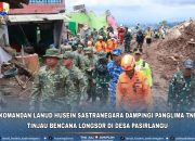 Komandan Lanud Husein Sastranegara Dampingi Panglima TNI Tinjau Bencana Longsor di Desa Pasirlangu