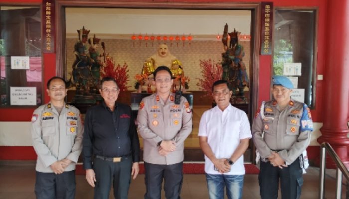 Kapolsek Metro Penjaringan Tinjau Kesiapan Vihara Jelang Perayaan Imlek 2026