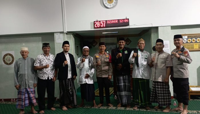 Tarawih Keliling di Koja, Polres Metro Jakarta Utara Ajak Warga Perkuat Kamtibmas Selama Ramadhan