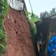Diguyur Hujan Deras, Longsor Terjang Dua Rumah Warga di Kampung Cicakal Girang