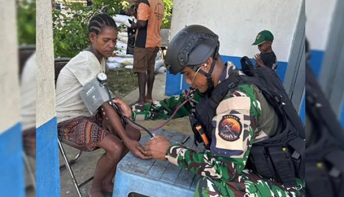 Akses Medis Terbatas, Satgas Korpasgat Beri Pengobatan Gratis bagi Masyarakat Manggelum