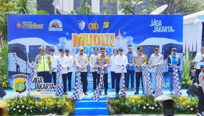Kapolri Lepas Ribuan Peserta Mudik Gratis Polri Presisi 2026 di Polda Metro Jaya