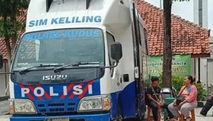 Jaringan Bermasalah, 50 Pemohon SIM Keliling Kudus Sempat Tertunda
