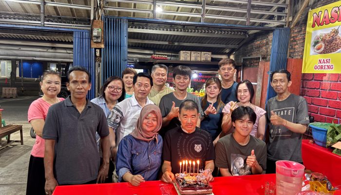 Kejutan Ulang Tahun Aloi di Tengah Buka Puasa Bersama, Sahabat Tunjukkan Solidaritas dan Kepedulian