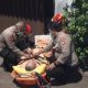 Polisi dan Damkar Evakuasi Warga Sakit dari Lantai Tiga di Pademangan Timur