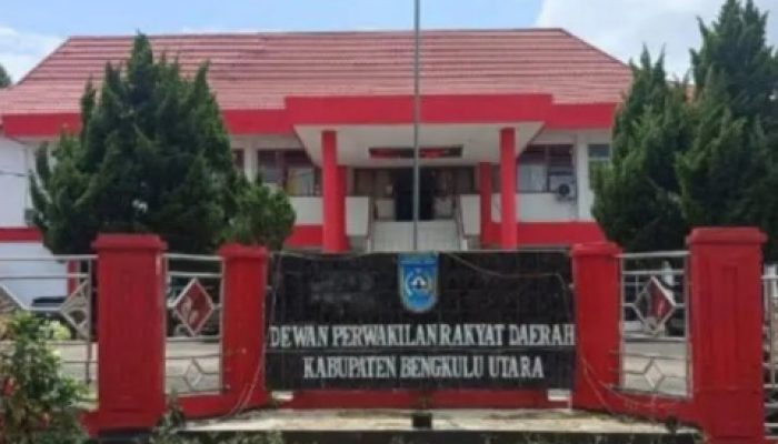 ‎Skandal Outsourcing DPRD Bengkulu Utara Meledak: Puluhan Honorer 3 Bulan Tak Digaji, Kontrak Dinyatakan Gagal